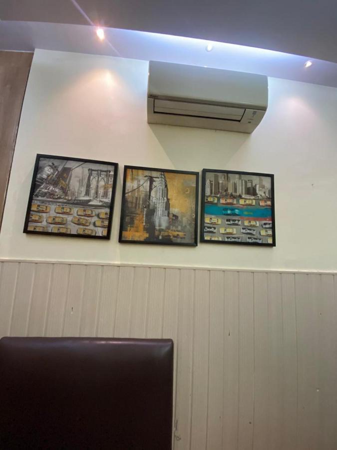 Hotel Airport Prime -near International Airport Andheri East Mumbai (Bombay)